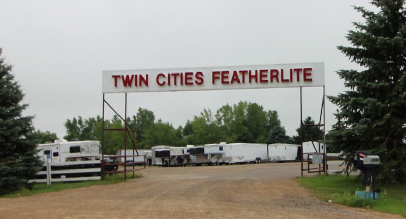 Twin Cities Featherlite